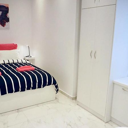 Cozy Apartment In The Center Of Atene Esterno foto